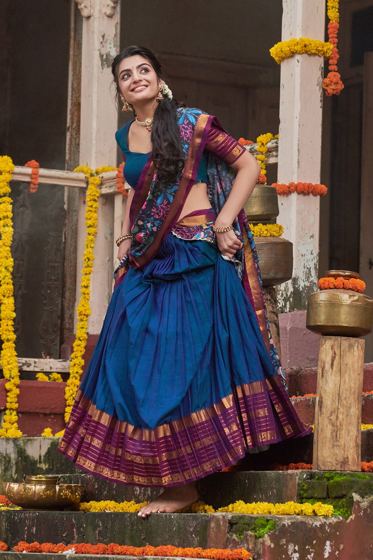 VISHNUKUND HANDLOOM LEHENGA SET BK695N