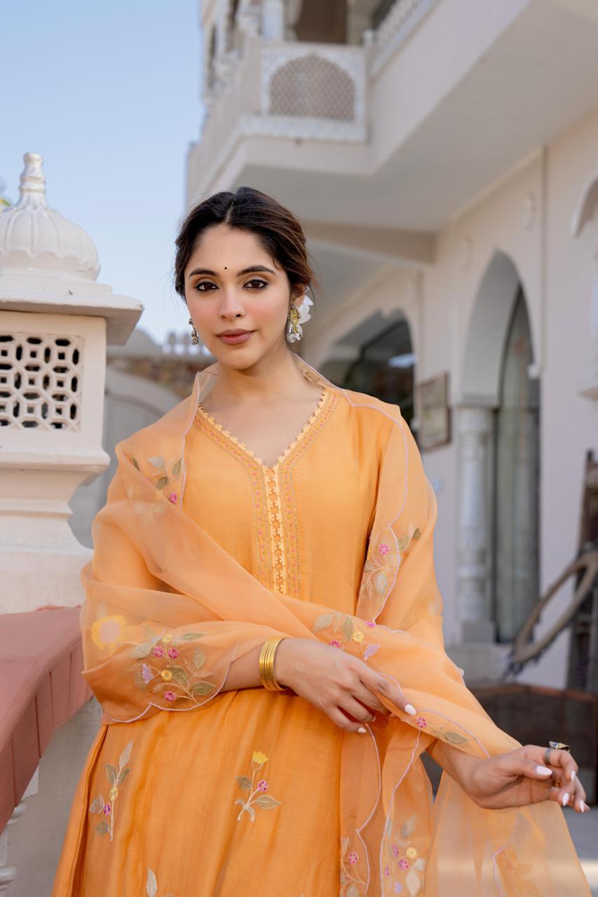 Pastel orange suit