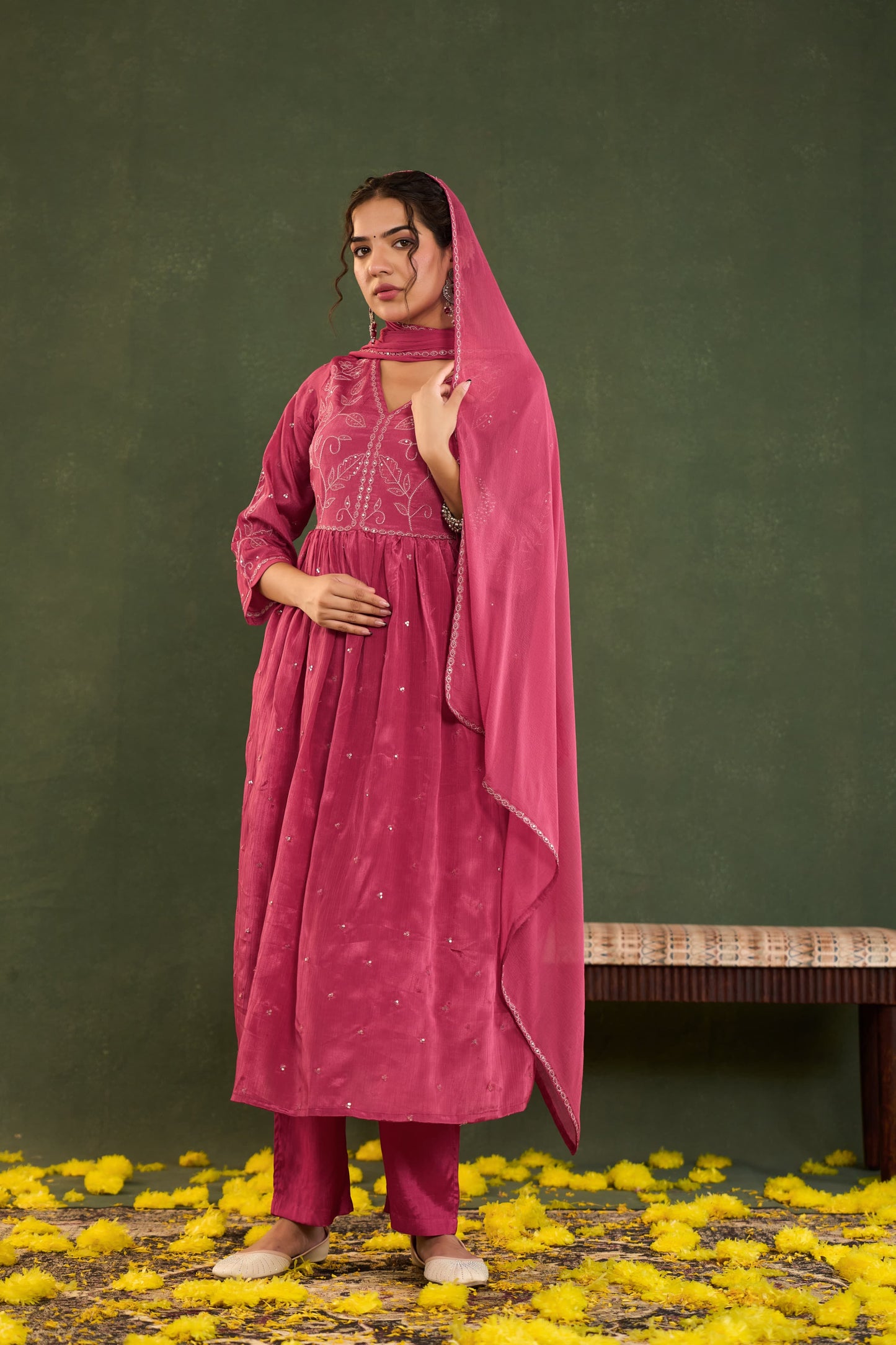 Chinnon Suit Set