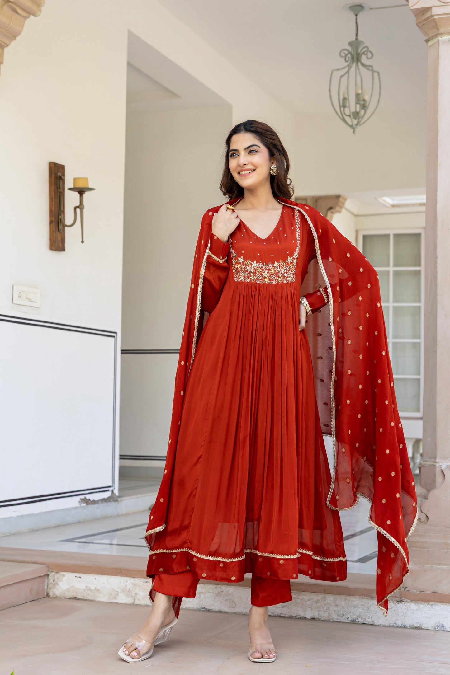 Chinnon Suit Set