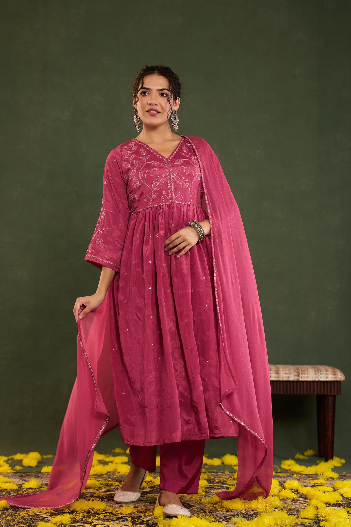 Chinnon Suit Set
