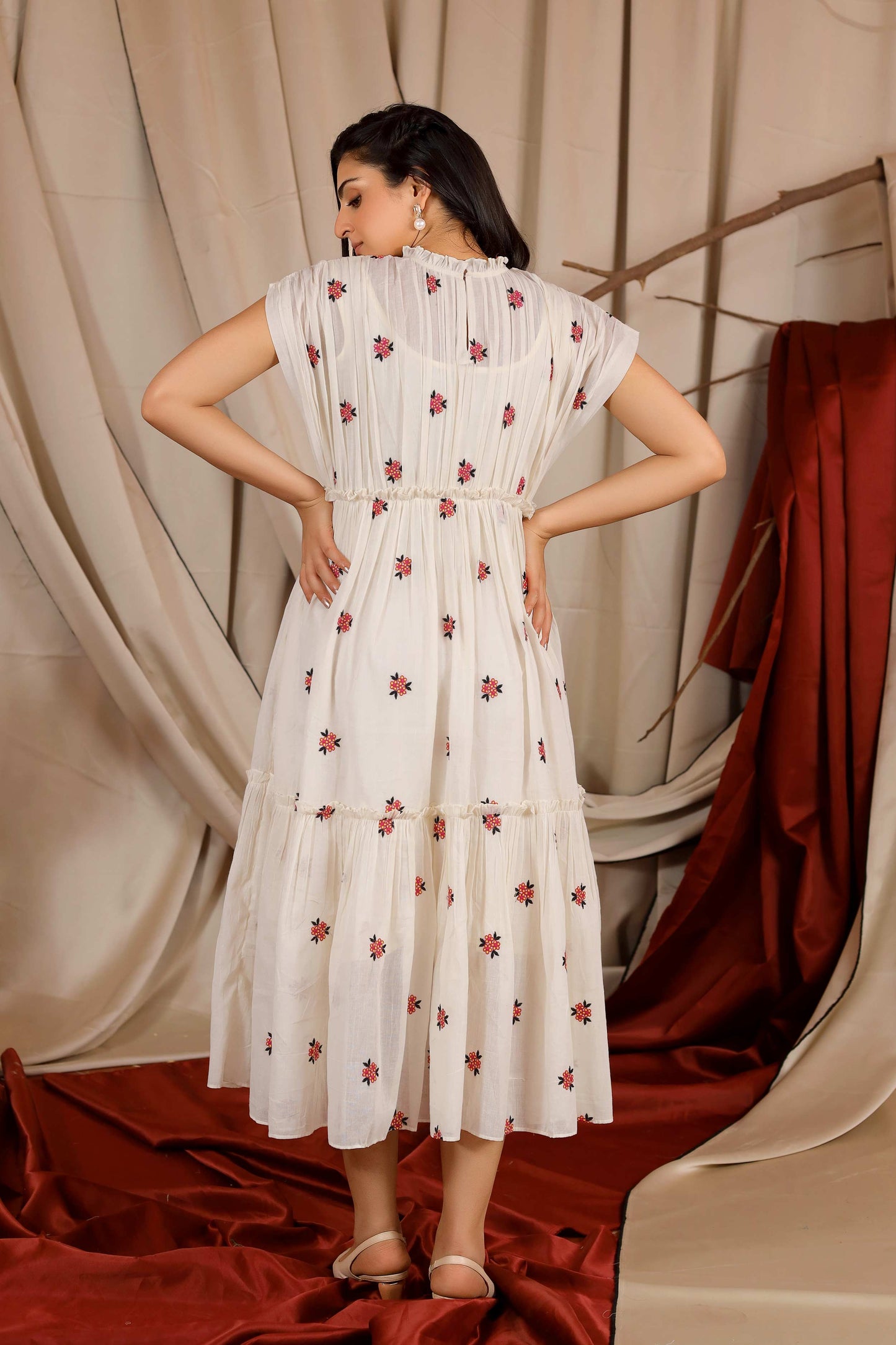 Hazel Summer Midi Dress In Ivory PC831