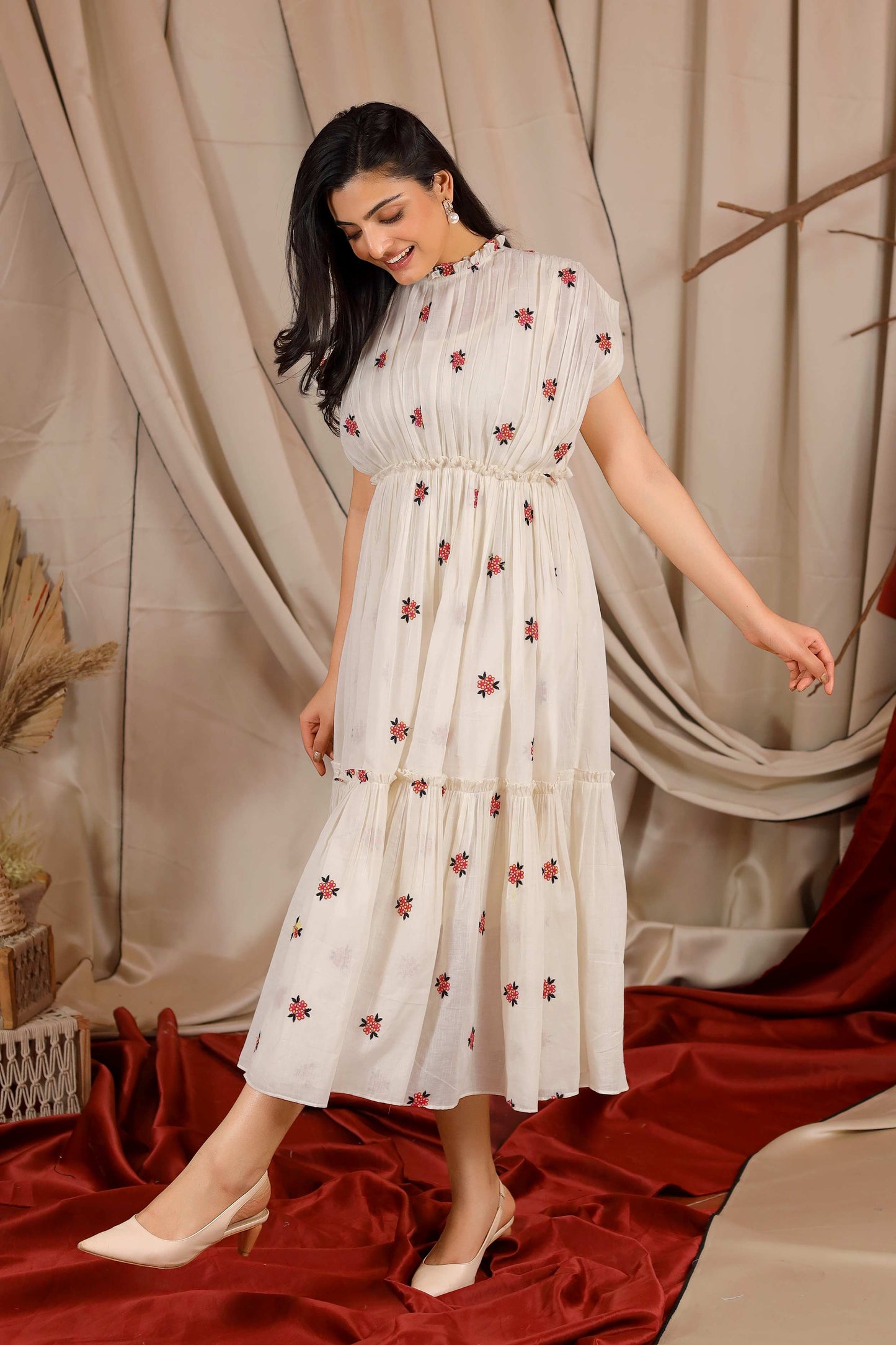 Hazel Summer Midi Dress In Ivory PC831