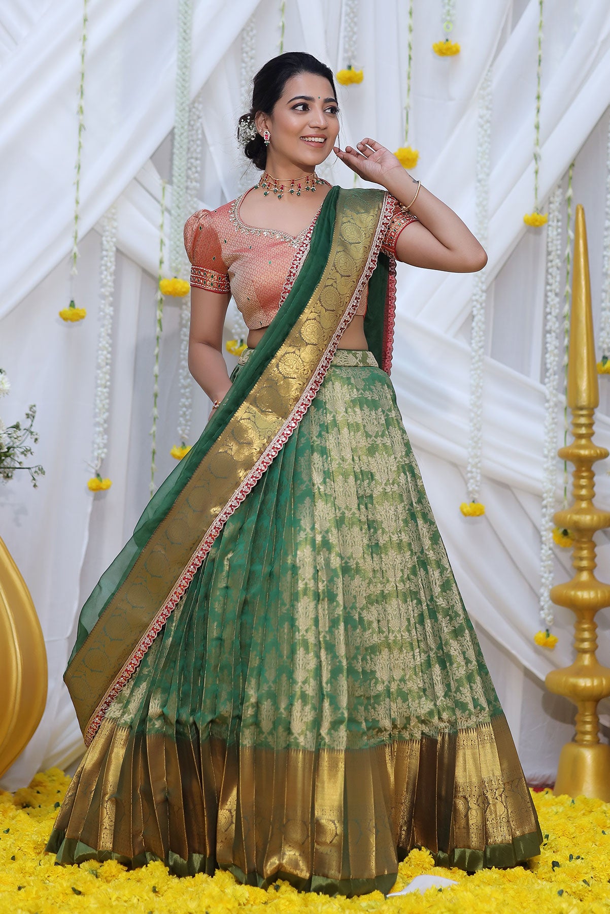 Vahini Banarasi Lehenga Set Pc785N