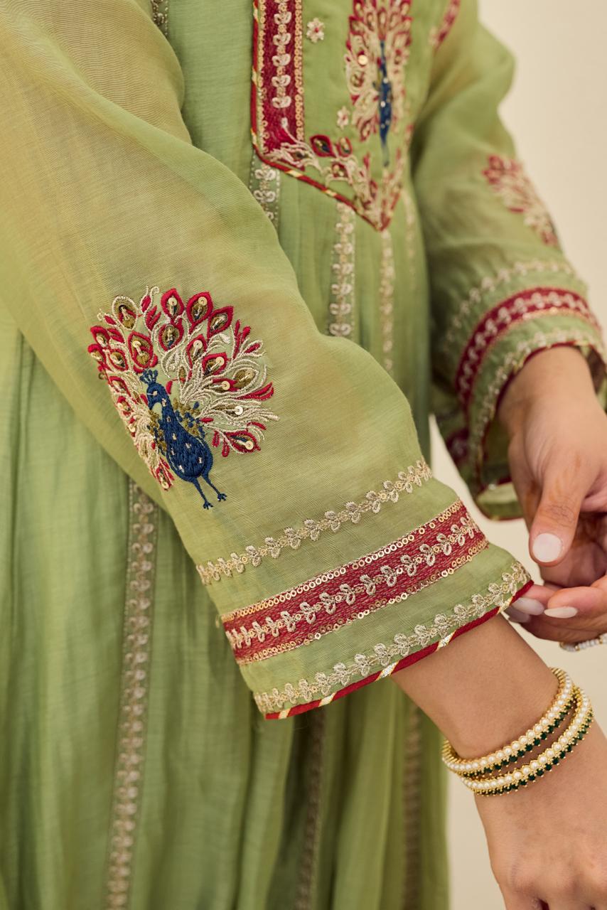 Pista Grace Embroidered Suit Set