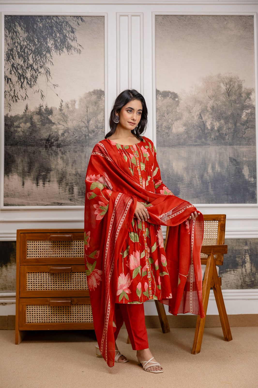 Red floral pintux 3pc suit