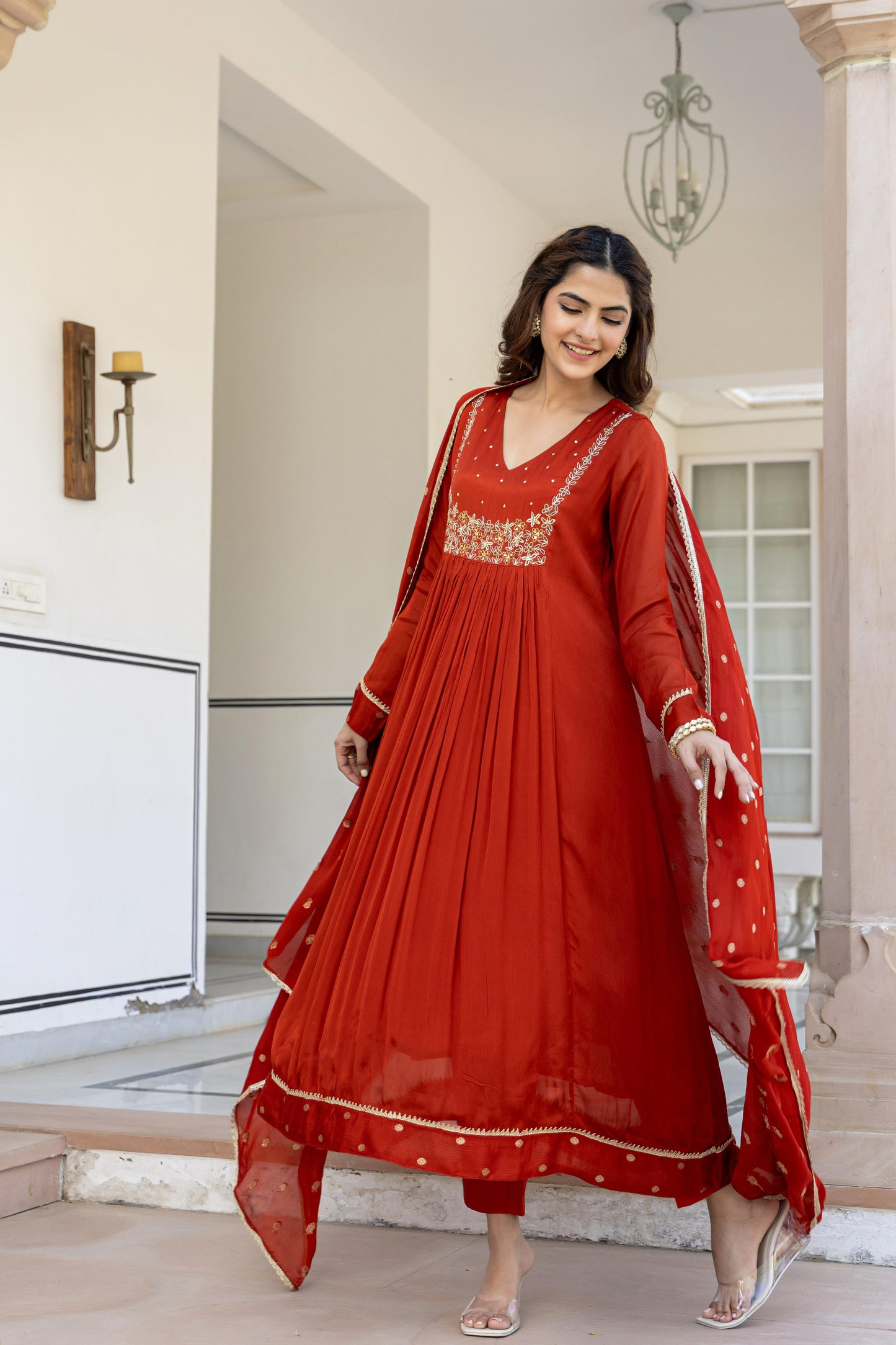 Chinnon Suit Set